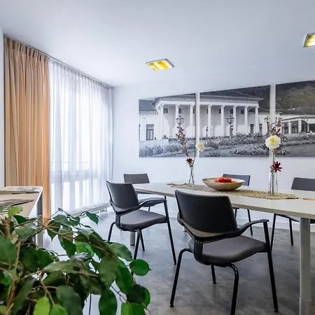 מלון Hotel Baden-Baden 3*